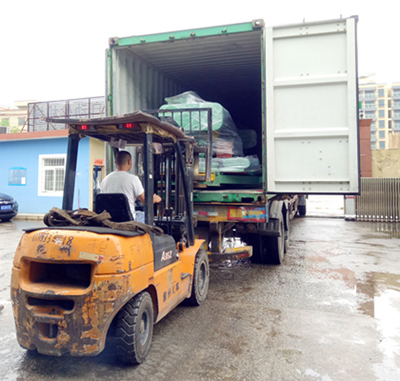 機頭.jpg 機頭.jpg